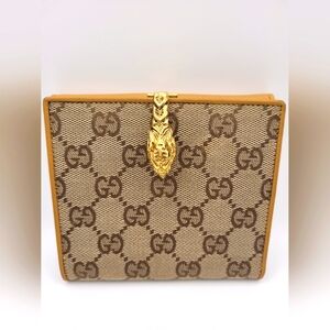 Gucci Tiger Clasp Bifold Wallet